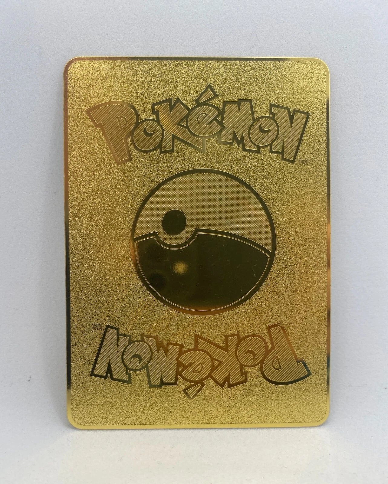 Metallkarte Pikachu VMax Rainbow / Regenbogen